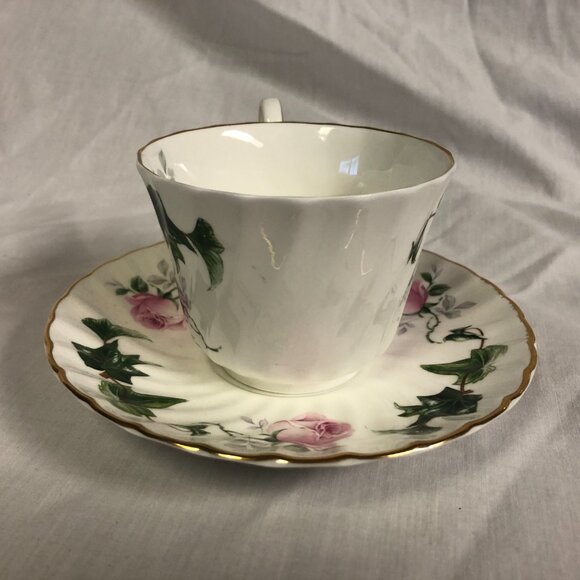 Allyn Nelson Fine Bone China England Cup & Saucer Sets Pink Roses & Ivy - Picture 7 of 14